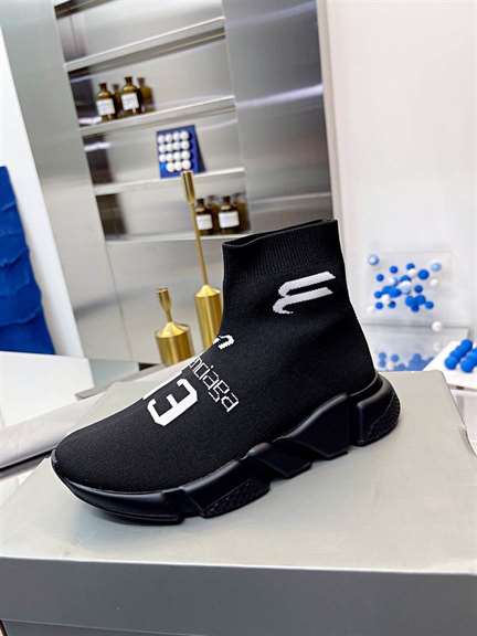 BALENCIAGA MEN'S SPEED 2.0 SNEAKER - BB137