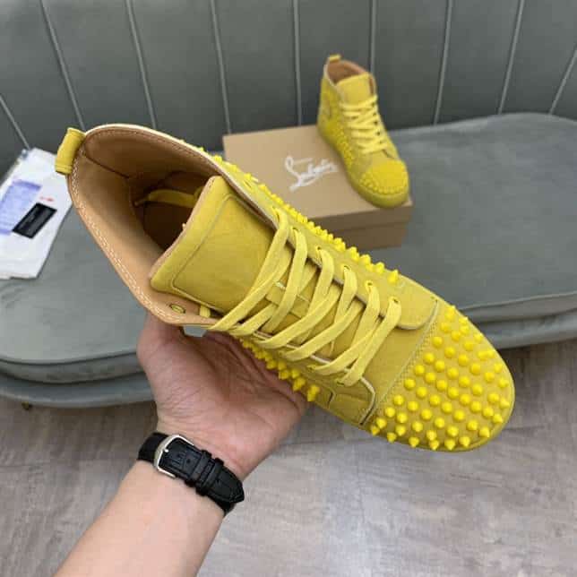 CHRISTIAN LOUBOUTIN HIGH TOP SNEAKER - CL133