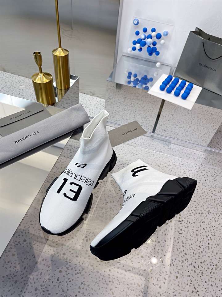 BALENCIAGA MEN'S SPEED 2.0 SNEAKER - BB138