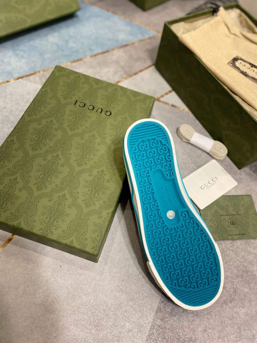 Men's Gucci Tennis 1977 sneaker - GC087