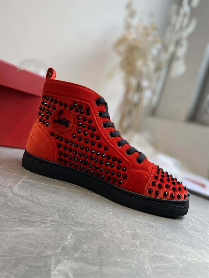 CHRISTIAN LOUBOUTIN HIGH TOP SNEAKER - CL123