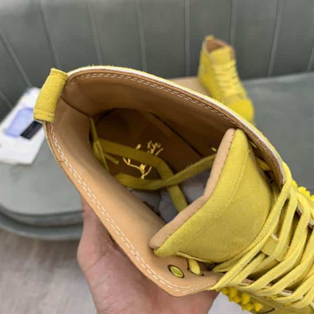 CHRISTIAN LOUBOUTIN HIGH TOP SNEAKER - CL133