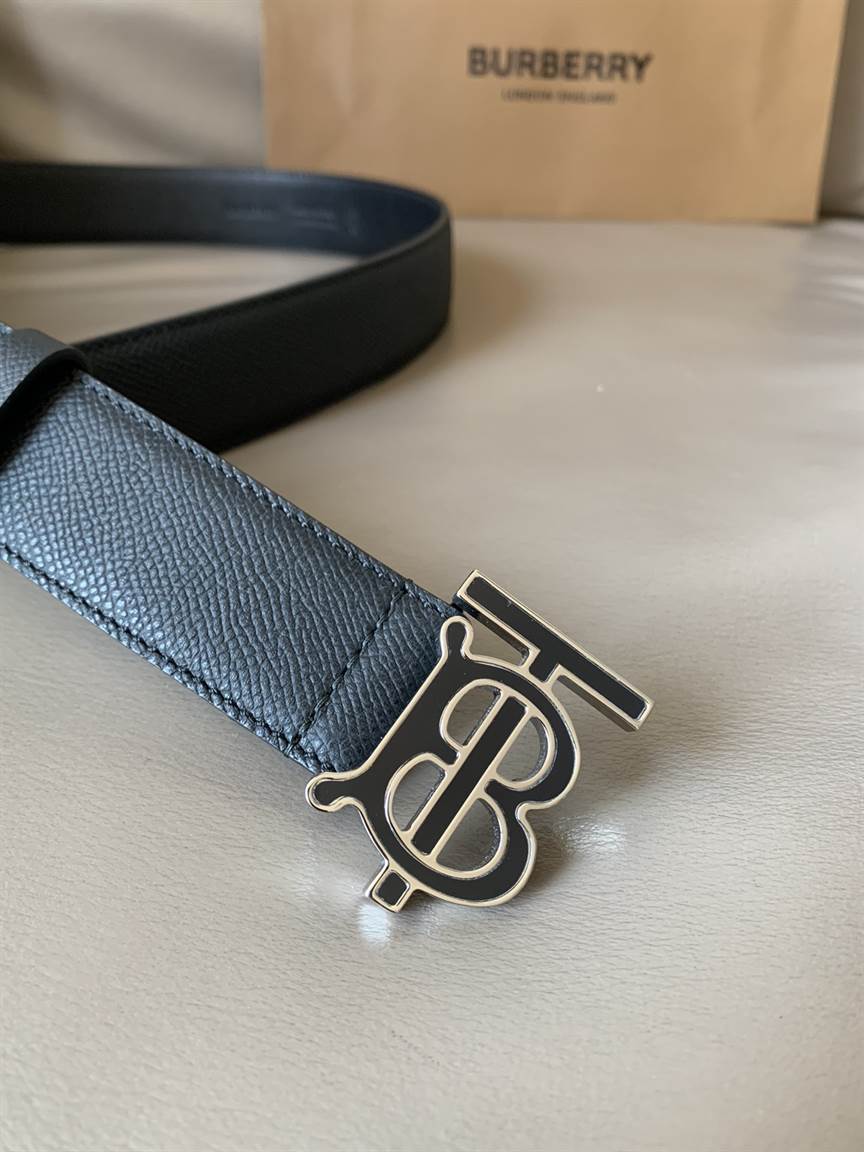 BURBERRY BELT - B39