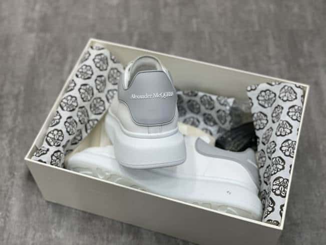ALEXANDER MCQUEEN SNEAKER - AM22