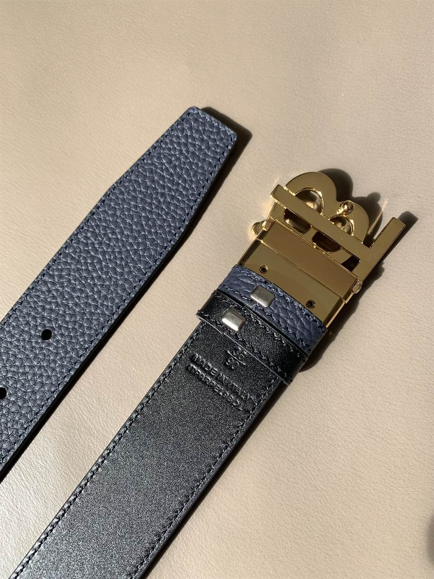 BURBERRY BELT - B45