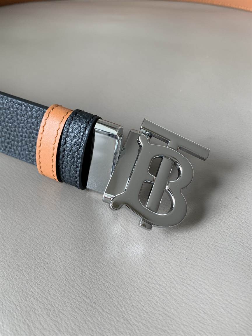 BURBERRY BELT - B44