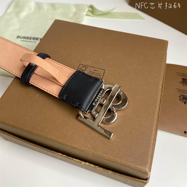 BURBERRY BELT - B48
