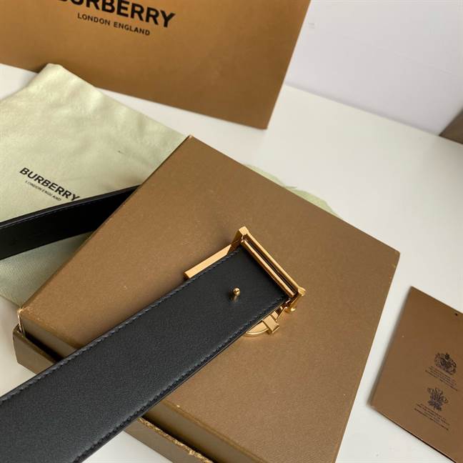 BURBERRY BELT - B52