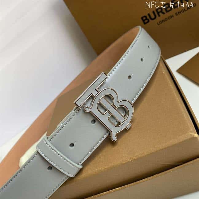 BURBERRY BELT - B47
