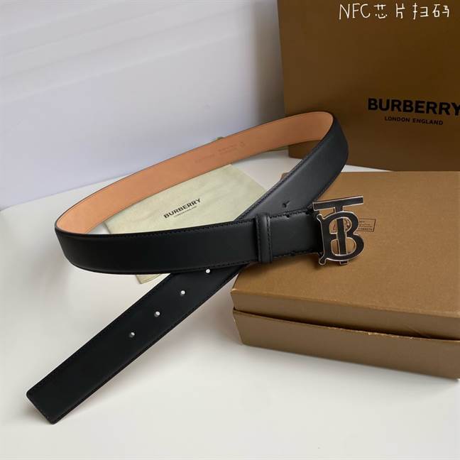 BURBERRY BELT - B48