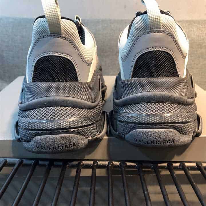 BALENCIAGA TRIPLE S WHITE & BLACK SOLE SNEAKERS - BB170