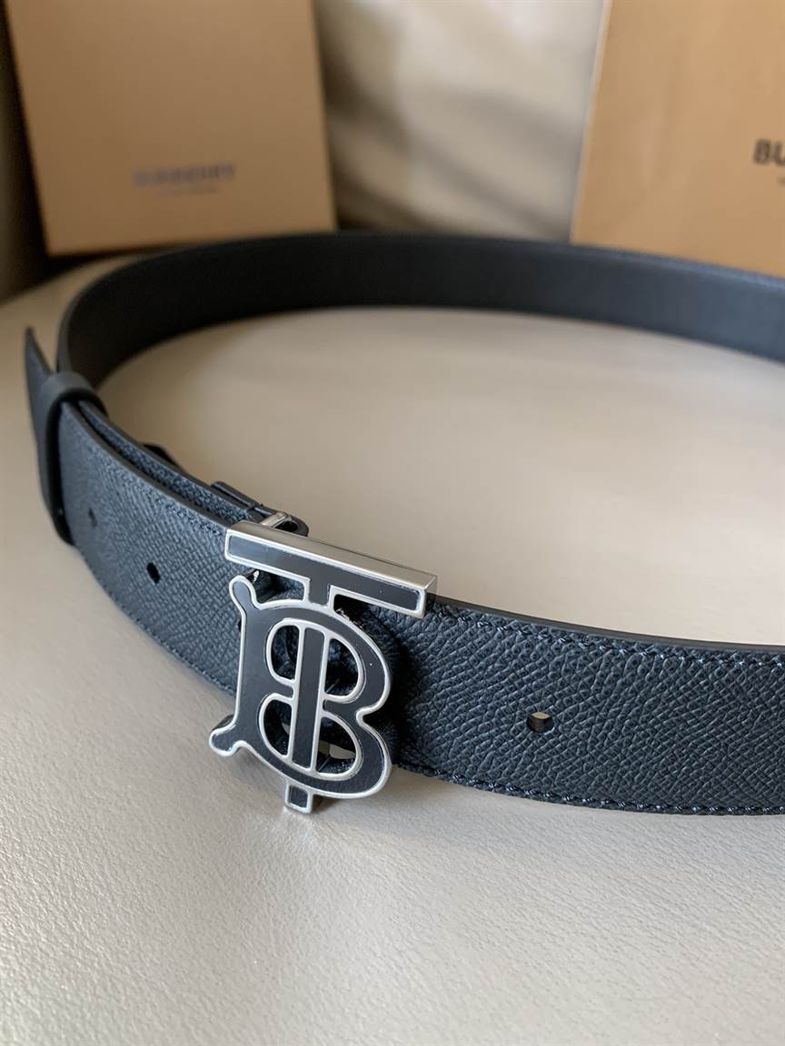 BURBERRY BELT - B39