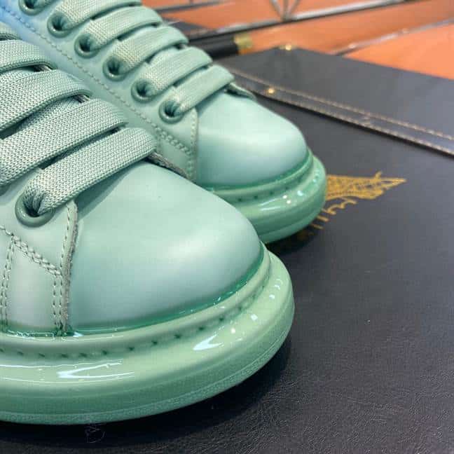 ALEXANDER MCQUEEN SNEAKER - AM19