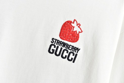 GUCCI Strawberry T-Shirt - GC0103