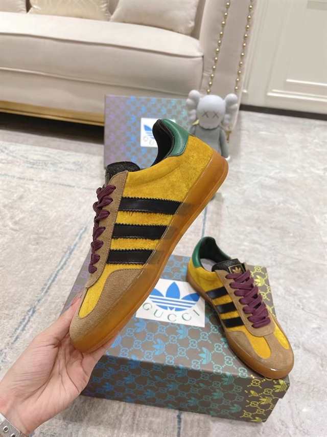 GUCCI GAZELLE SNEAKER - GC104