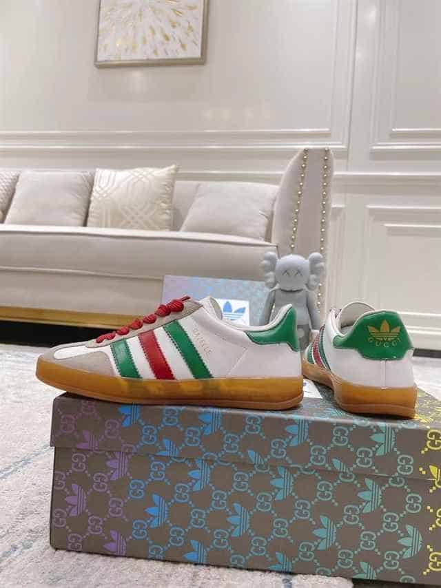GUCCI GAZELLE SNEAKER - GC107