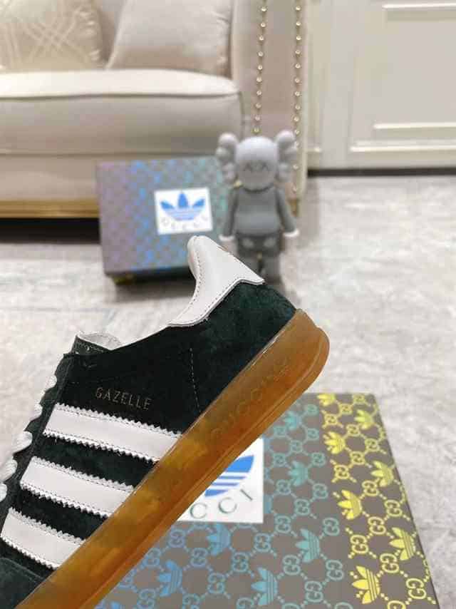 GUCCI GAZELLE SNEAKER - GC103