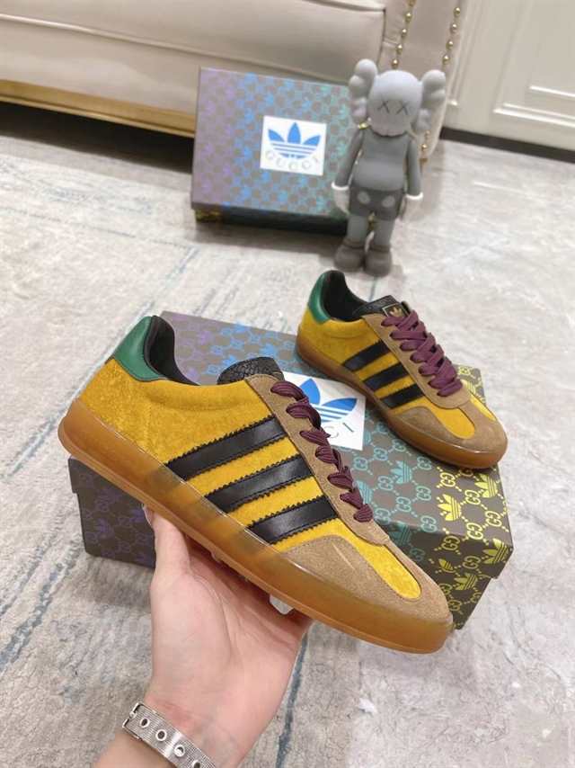 GUCCI GAZELLE SNEAKER - GC104