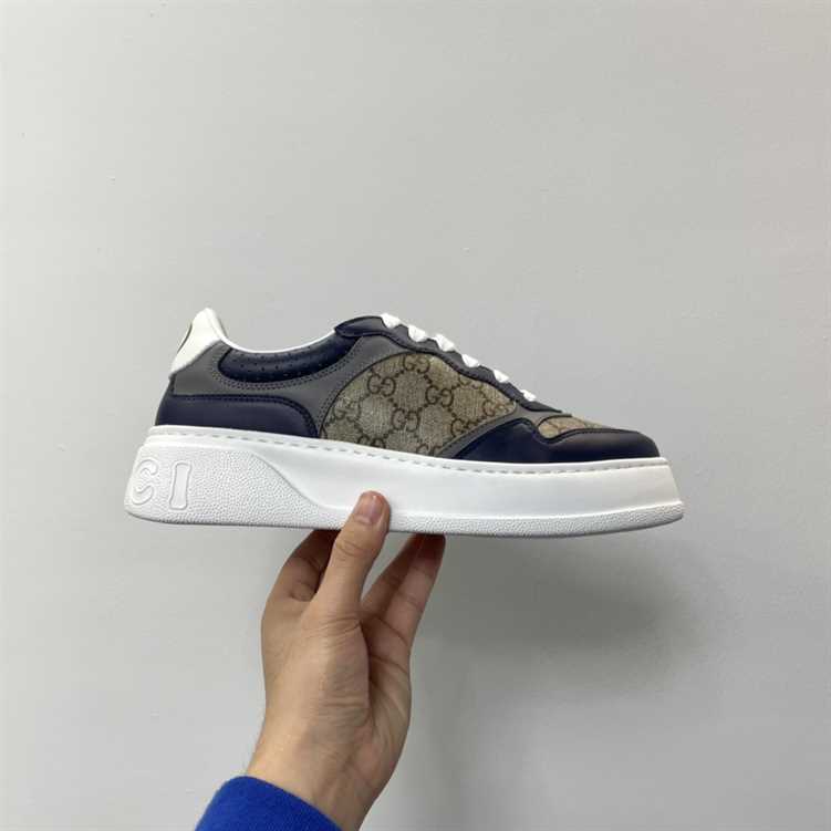 GUCCI MEN'S GG SNEAKER - GC101