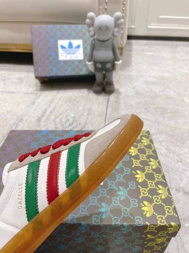 GUCCI GAZELLE SNEAKER - GC107