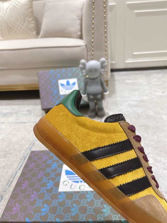 GUCCI GAZELLE SNEAKER - GC104