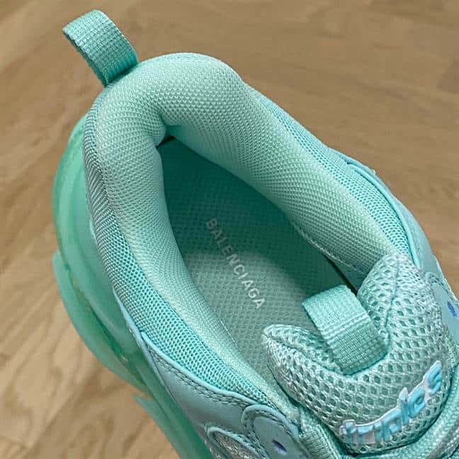 BALENCIAGA MEN'S TRIPLE S SNEAKER CLEAR SOLE - BB187