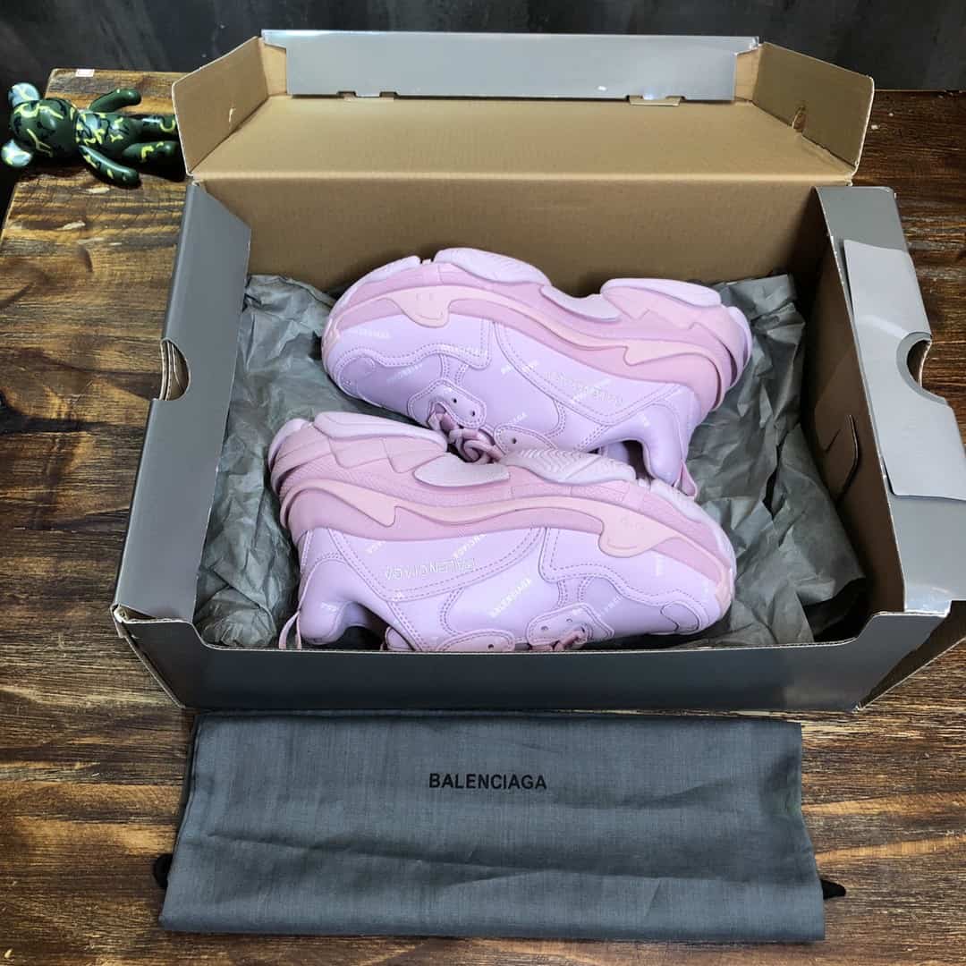 BALENCIAGA TRIPLE S SNEAKER - BB203