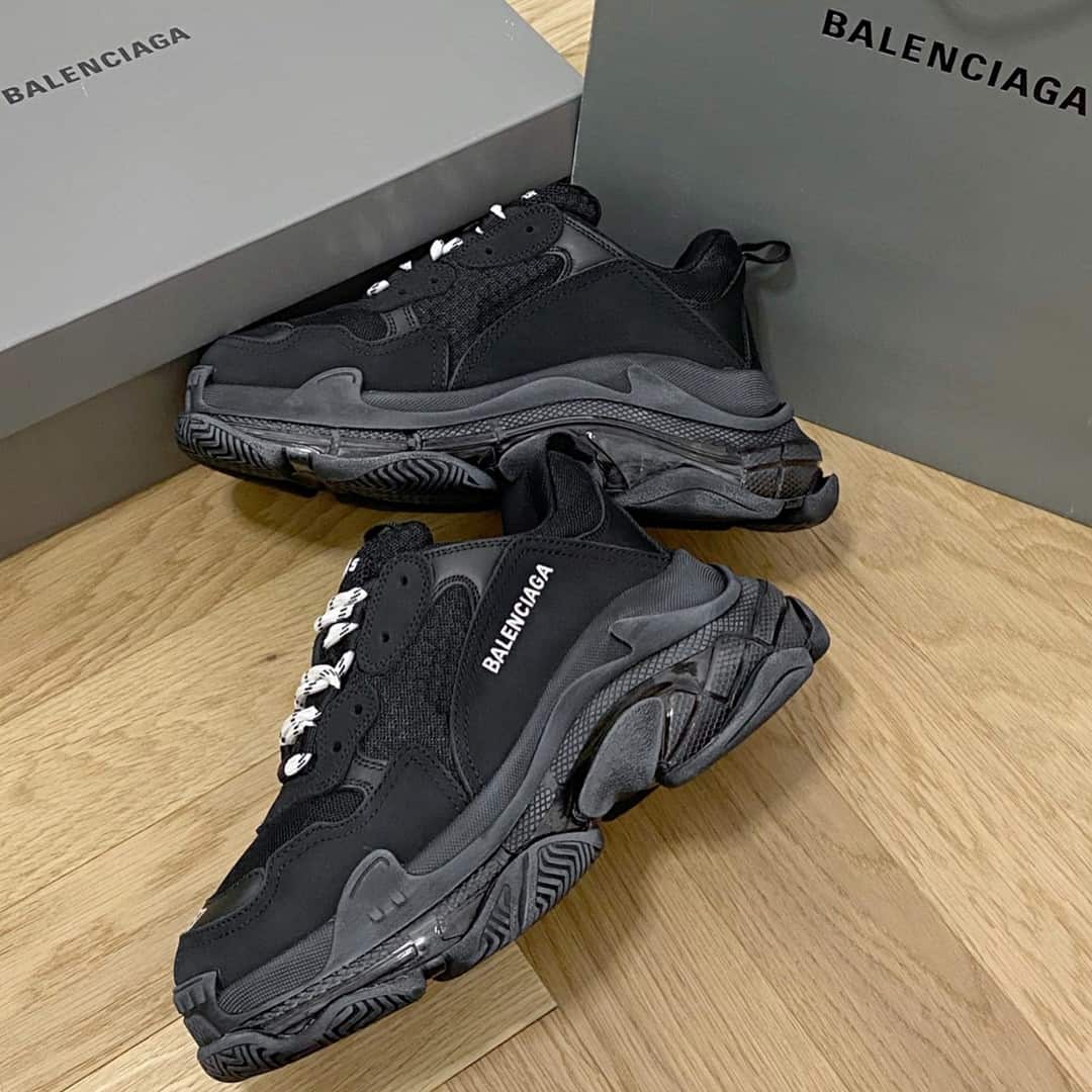 BALENCIAGA TRIPLE S SNEAKER - BB194