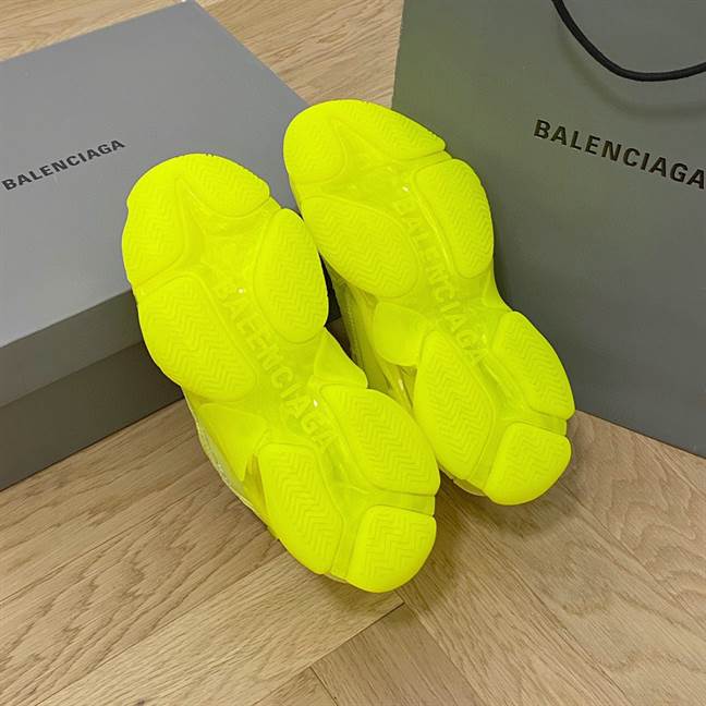 BALENCIAGA MEN'S TRIPLE S SNEAKER CLEAR SOLE - BB185