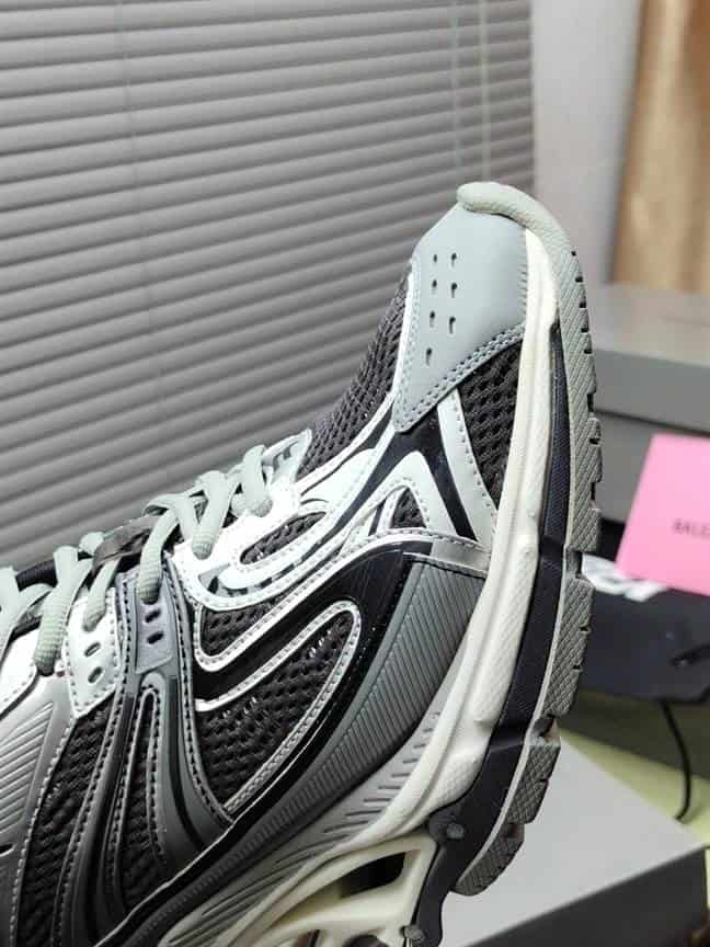 BALENCIAGA MEN'S X-PANDER SNEAKER - BB183