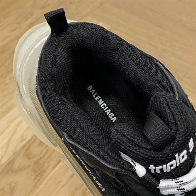 BALENCIAGA MEN'S TRIPLE S SNEAKER CLEAR SOLE - BB200