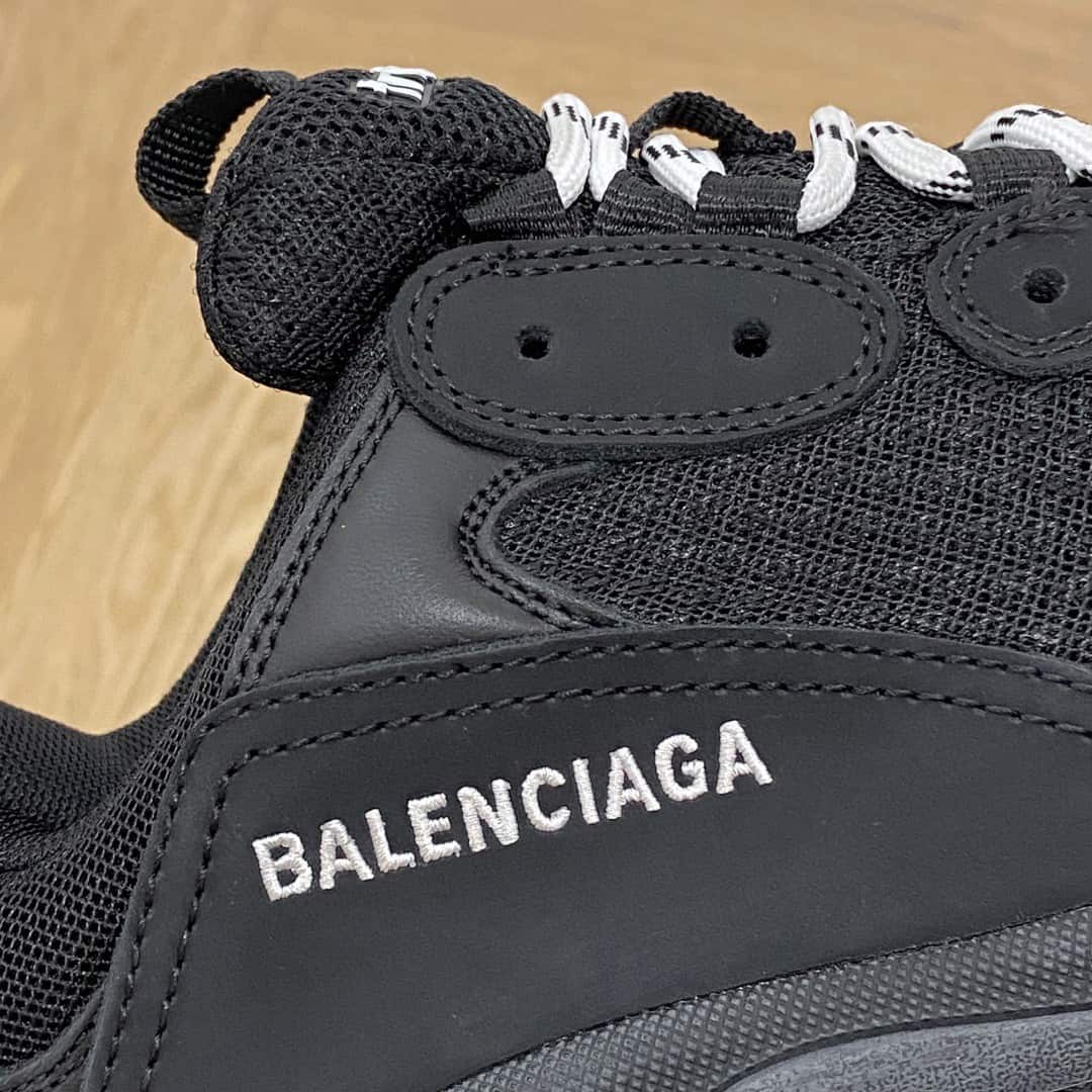 BALENCIAGA TRIPLE S SNEAKER - BB194