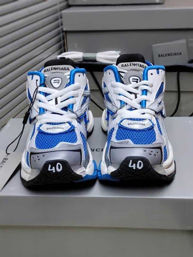 BALENCIAGA MEN'S RUNNER SNEAKER - BB176