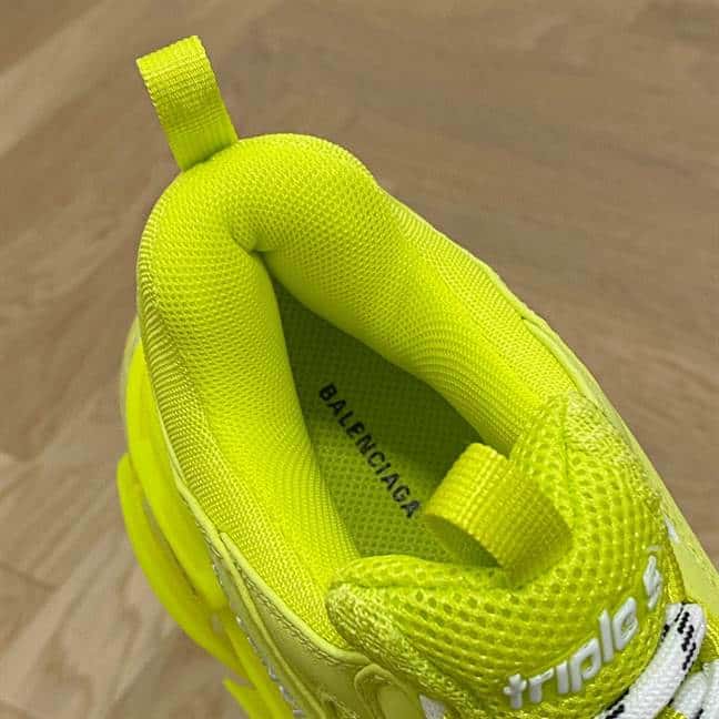 BALENCIAGA MEN'S TRIPLE S SNEAKER CLEAR SOLE - BB185