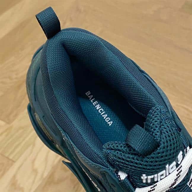 BALENCIAGA MEN'S TRIPLE S SNEAKER CLEAR SOLE - BB186