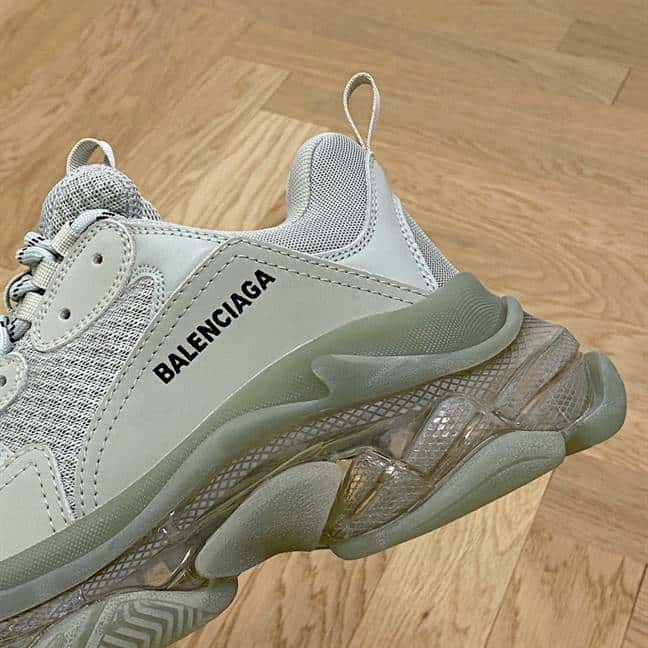 BALENCIAGA MEN'S TRIPLE S SNEAKER CLEAR SOLE - BB197
