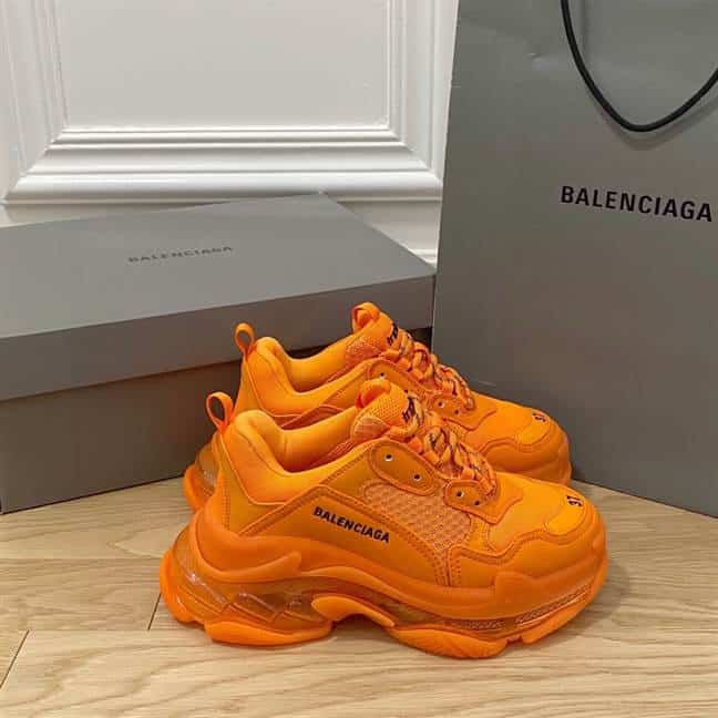 BALENCIAGA MEN'S TRIPLE S SNEAKER CLEAR SOLE - BB189