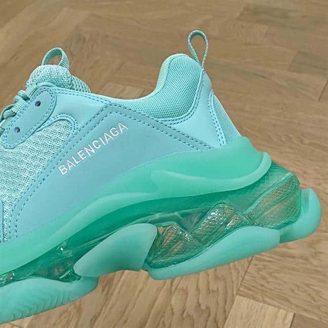 BALENCIAGA MEN'S TRIPLE S SNEAKER CLEAR SOLE - BB187