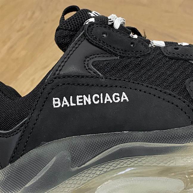 BALENCIAGA MEN'S TRIPLE S SNEAKER CLEAR SOLE - BB200