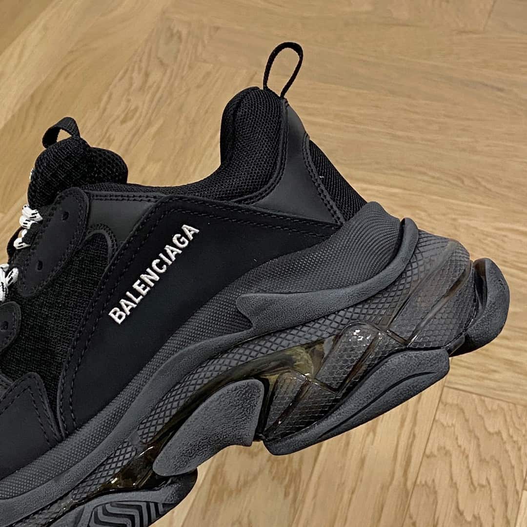 BALENCIAGA TRIPLE S SNEAKER - BB194