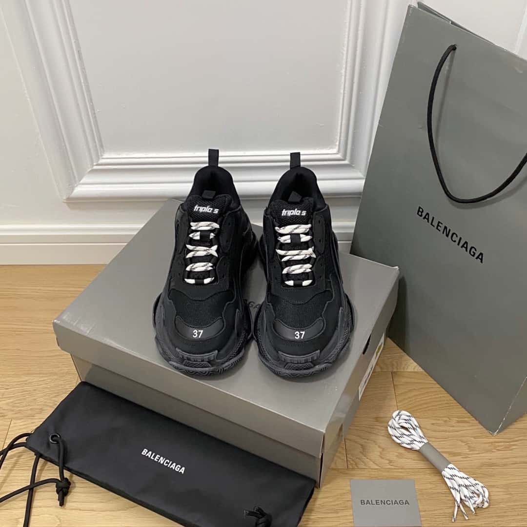 BALENCIAGA TRIPLE S SNEAKER - BB194
