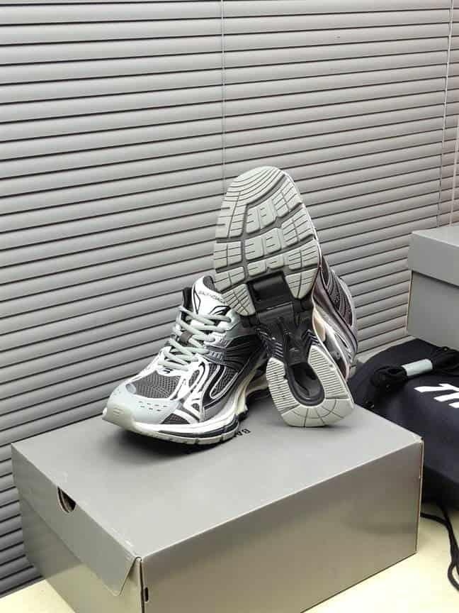 BALENCIAGA MEN'S X-PANDER SNEAKER - BB183