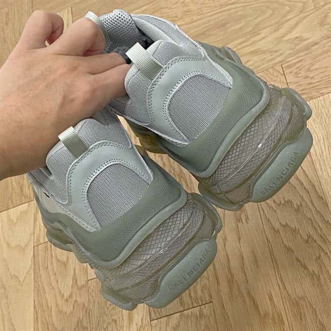 BALENCIAGA MEN'S TRIPLE S SNEAKER CLEAR SOLE - BB197