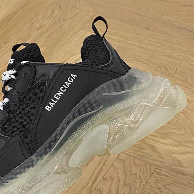 BALENCIAGA MEN'S TRIPLE S SNEAKER CLEAR SOLE - BB200