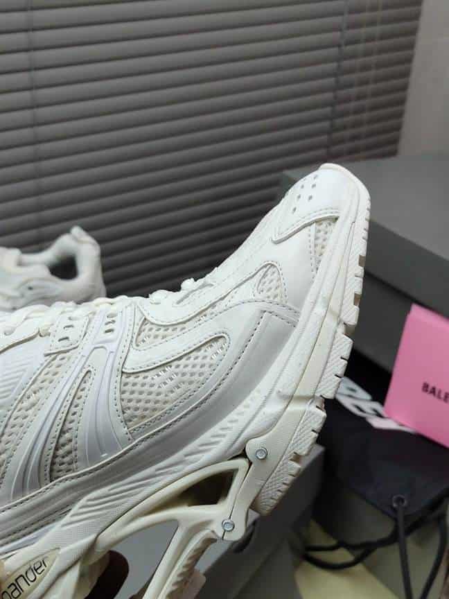 BALENCIAGA MEN'S X-PANDER SNEAKER - BB181