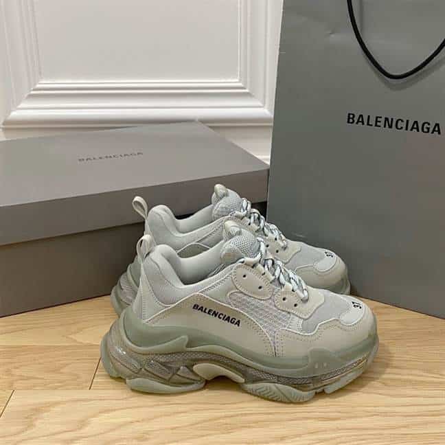 BALENCIAGA MEN'S TRIPLE S SNEAKER CLEAR SOLE - BB197