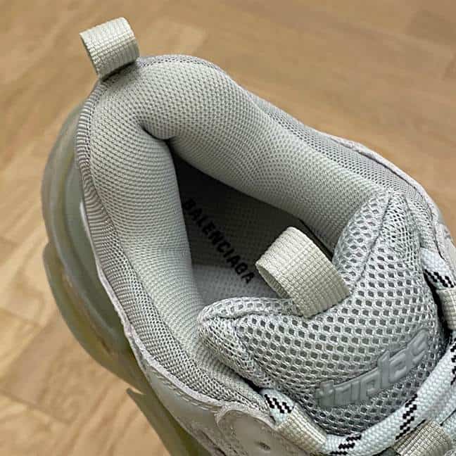 BALENCIAGA MEN'S TRIPLE S SNEAKER CLEAR SOLE - BB197