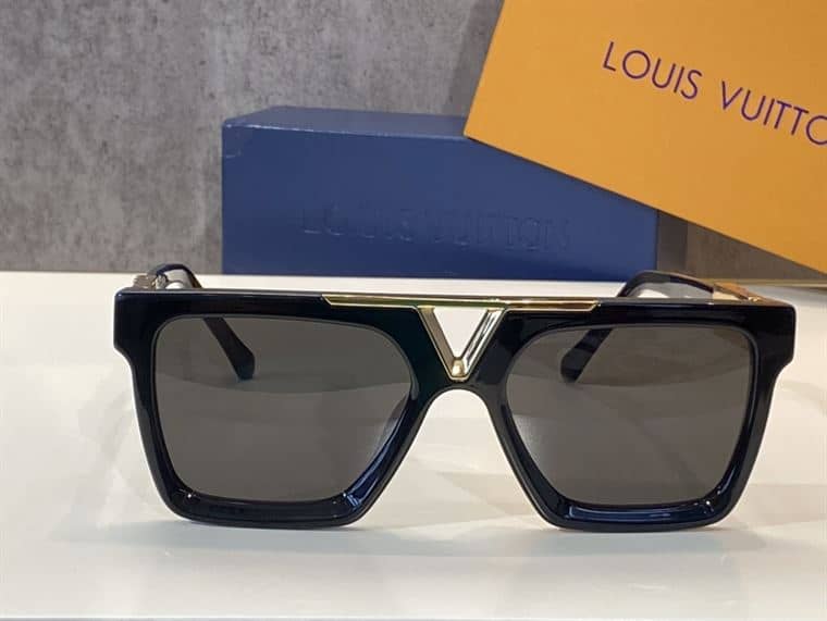 LV SUNGLASSES - GLVT29