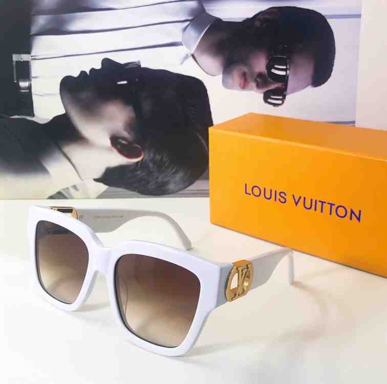LV SUNGLASSES - GLVT16