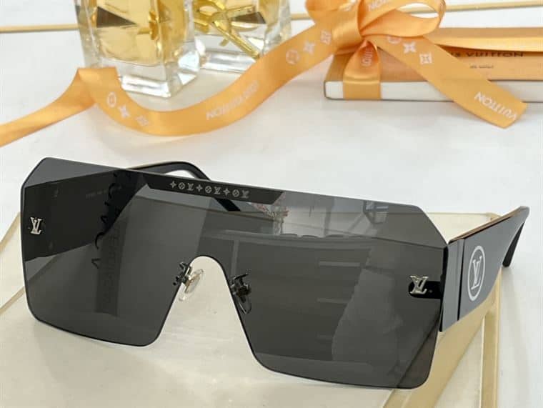 LV SUNGLASSES - GLVT09